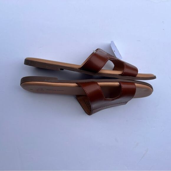 Time and Tru Women's Slip On Low Heel Sandals  NWT Sz 8 - Picture 3 of 13